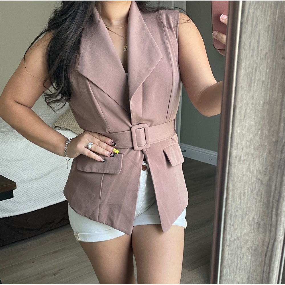 SHEIN Brown Tan vest with belt